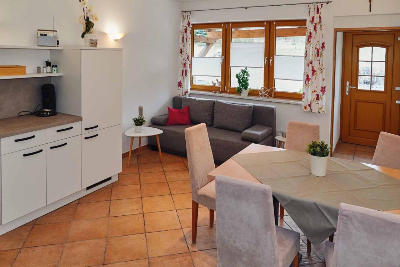 Restaurant - Garni Bei Peppo Lägenhet Ebern Exteriör bild